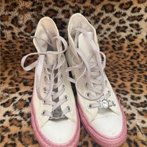 Miley Cyrus Converse